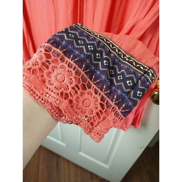 Justify Pink V Tassel Long Sleeve Semi Sheer Blouse. Size 1X - Picture 11 of 11